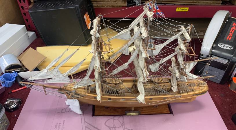 model ship international shipping